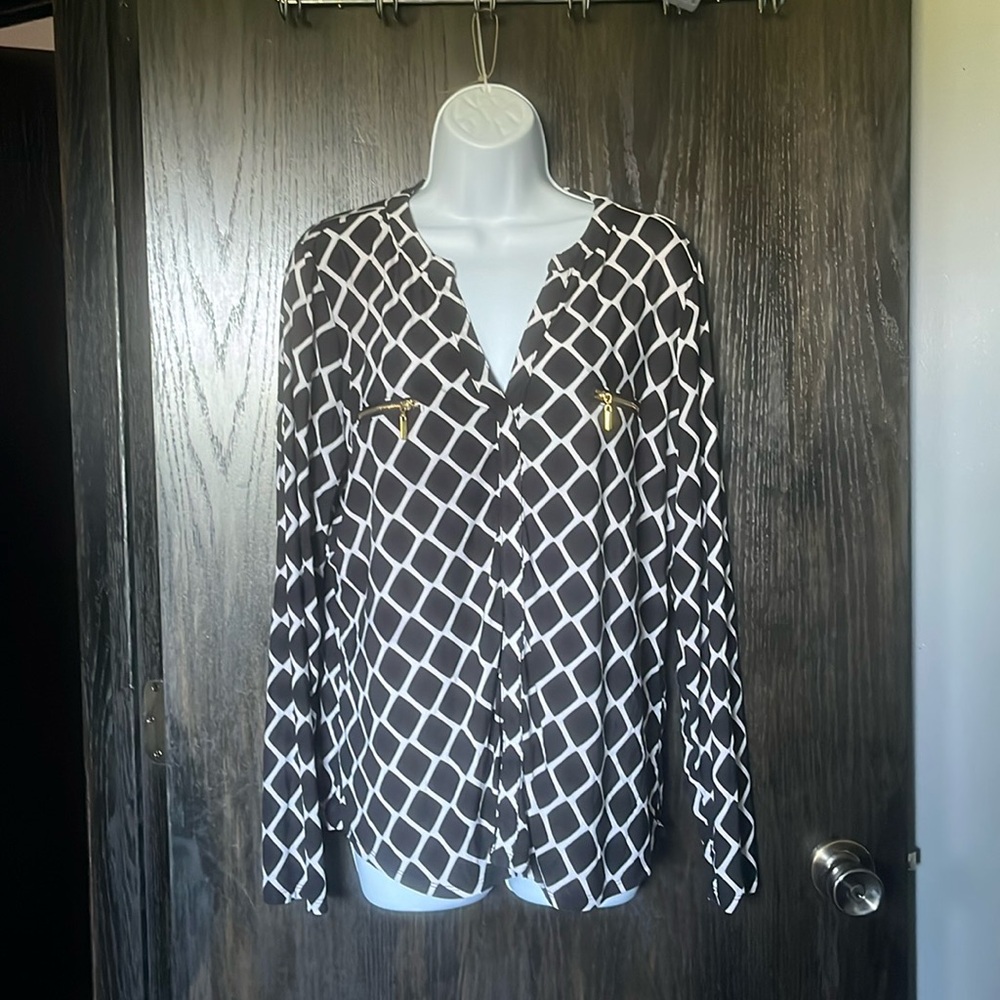 Black Diamond print long sleeve blouse, L, by International Concepts